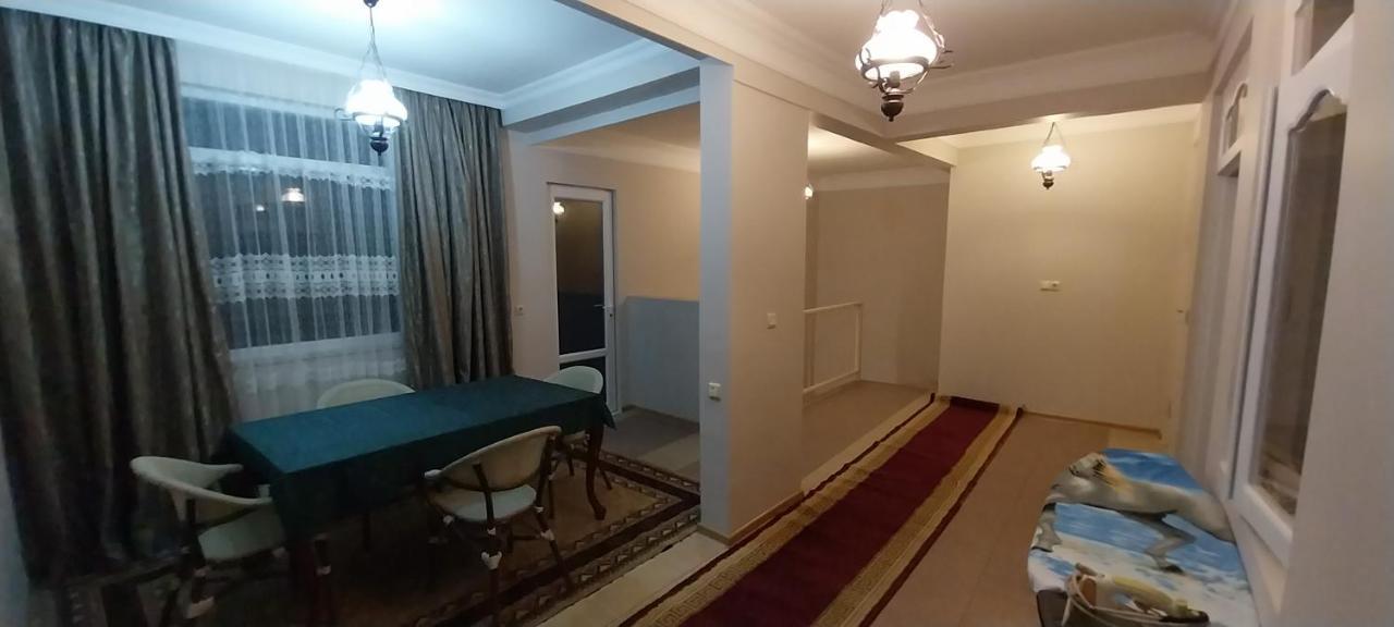 Hostel Gomani Batumi Exterior foto